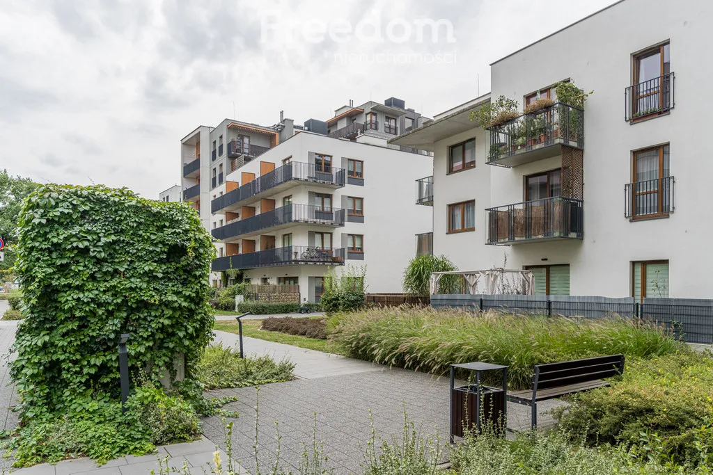 3 osobne pok. blisko metra, balkon, garaż, Wola 