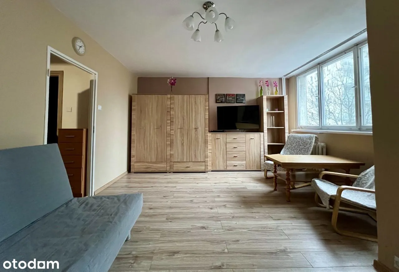 Mieszkanie z oddzielną kuchnią 32 m2 - (M)Targówek