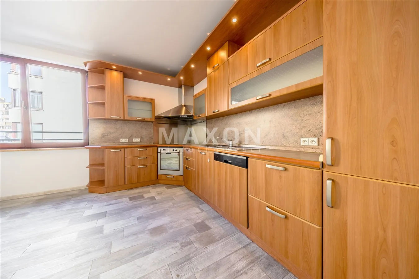 4 POKOJOWY APARTAMENT - NA JANA PAWŁA II 61 