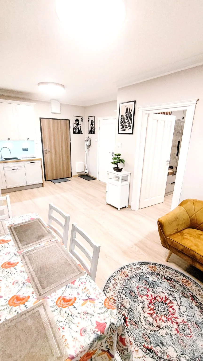 Apartament, ul. Łopuszańska