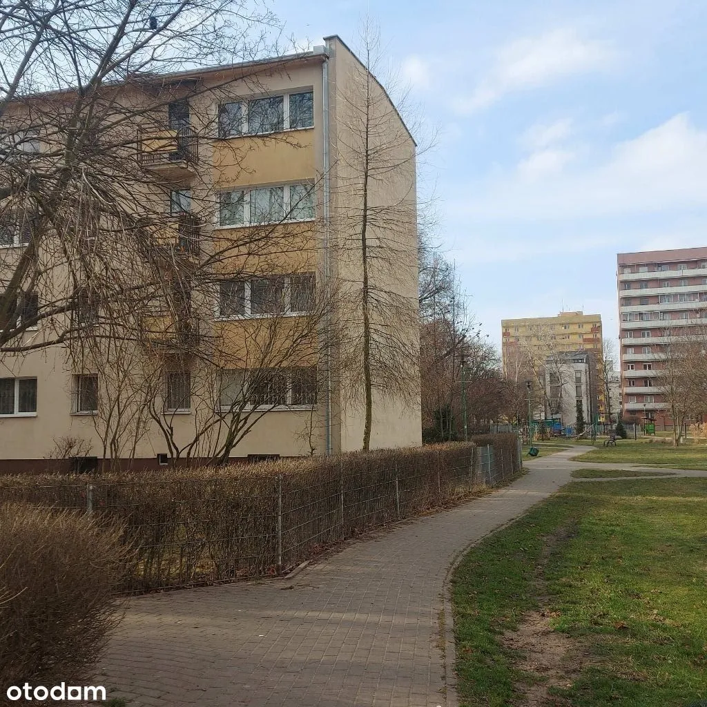 OKZJA ciche przy metrze balkon