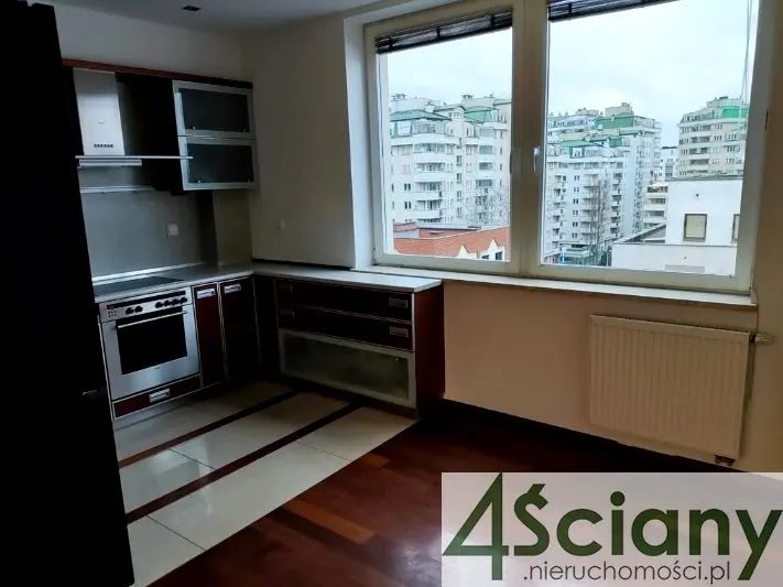 Apartament, Skwer kard. Stefana Wyszyńskiego