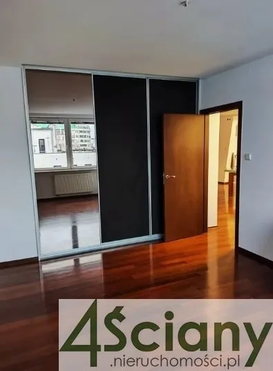 Apartament, Skwer kard. Stefana Wyszyńskiego