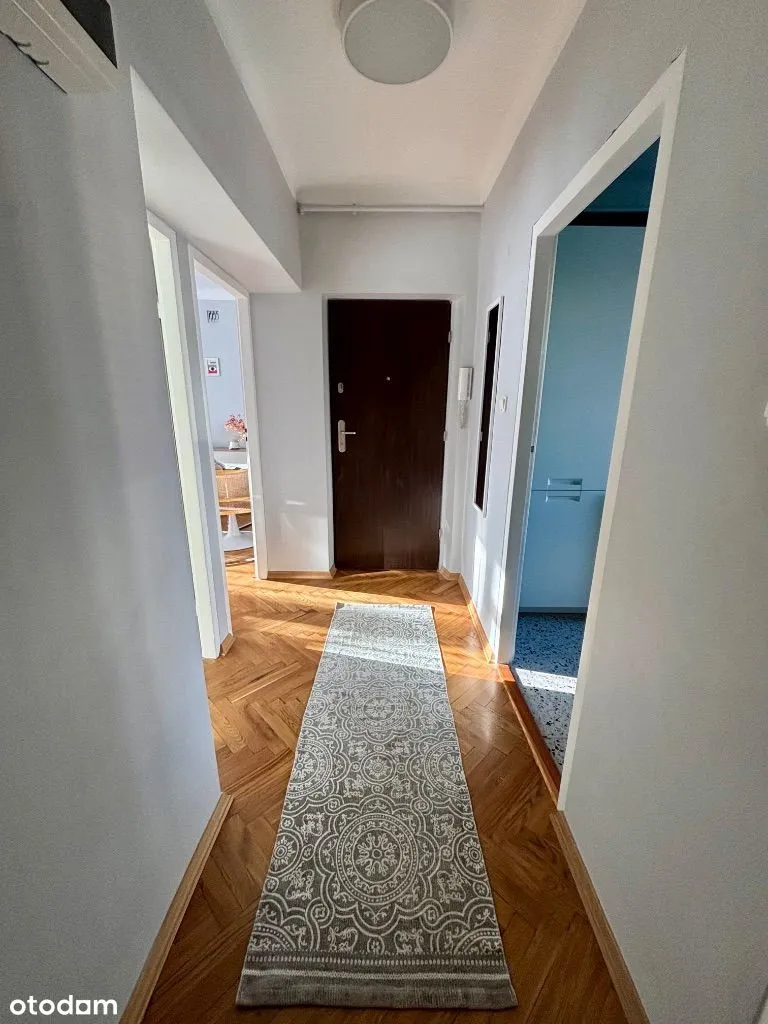 44m2, 2 pokoje, osobna kuchnia, balkon, piwnica