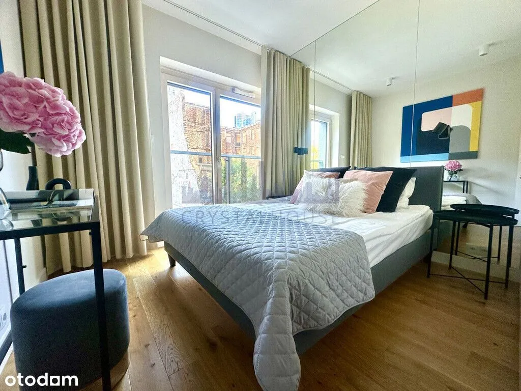 Sprzedaż luksusowego apartamentu Mennica Residence