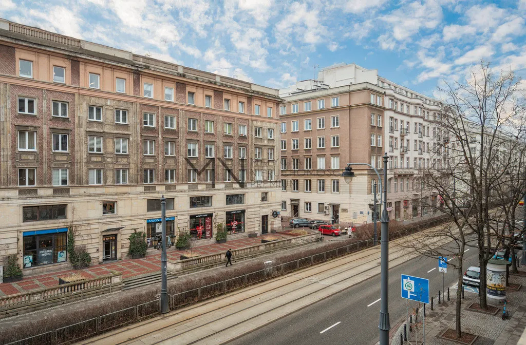 Apartament w kamienicy tuż przy Pl. Zbawiciela 