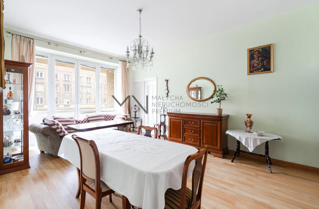 Apartament w kamienicy tuż przy Pl. Zbawiciela 