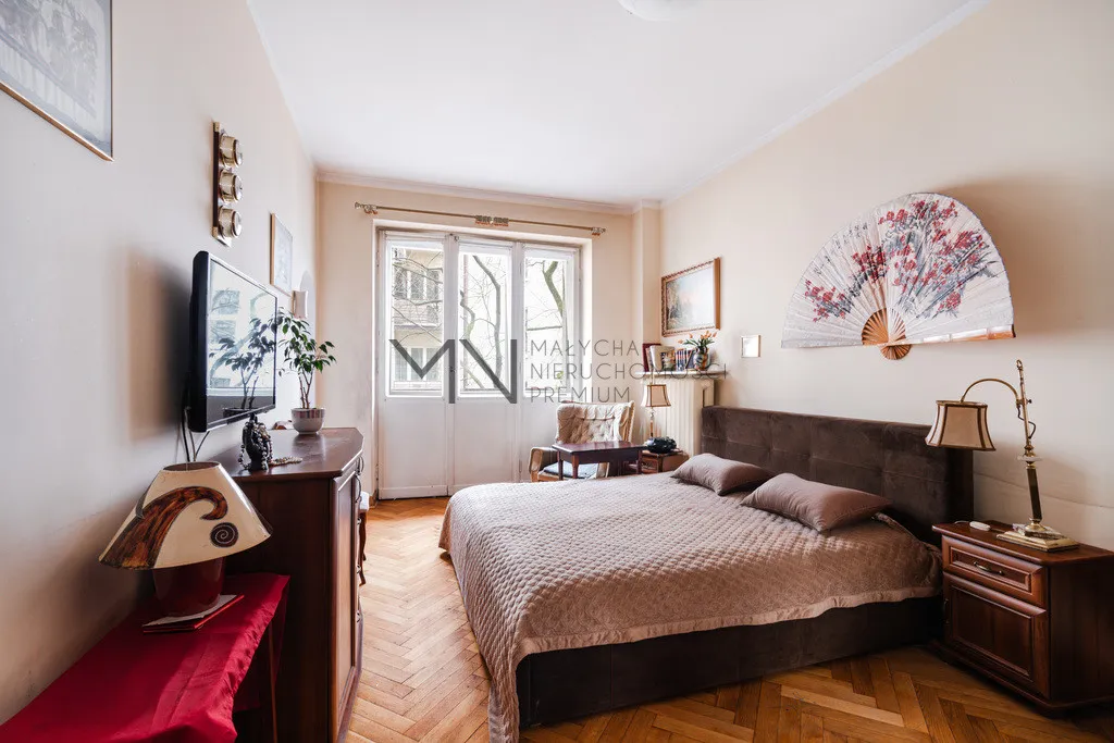 Apartament w kamienicy tuż przy Pl. Zbawiciela 