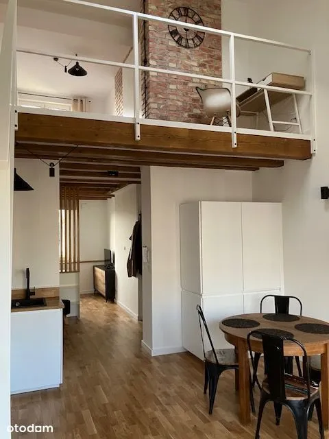 Wiatraczna Loft Apartment