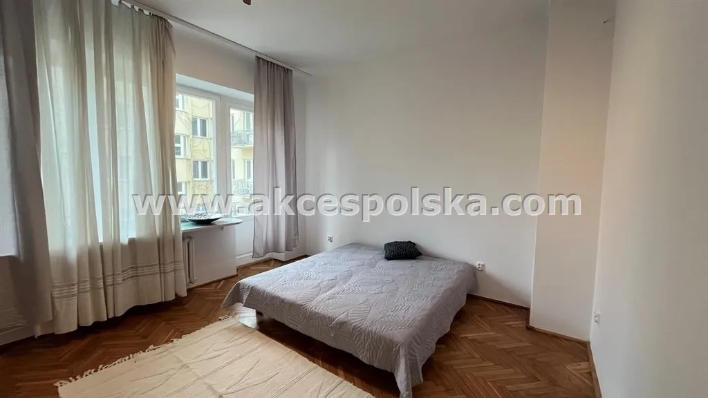 KAMIENICA, 3 POK0JE, 93 M2, BALKON, WINDA 