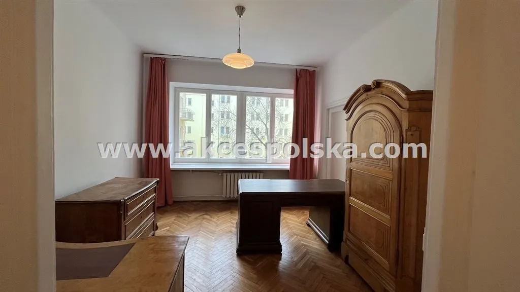 CENTRUM, KAMIENICA, WINDA, 3 POK.- 93 M2, BALKON 