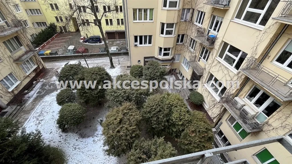 CENTRUM, KAMIENICA, WINDA, 3 POK.- 93 M2, BALKON 