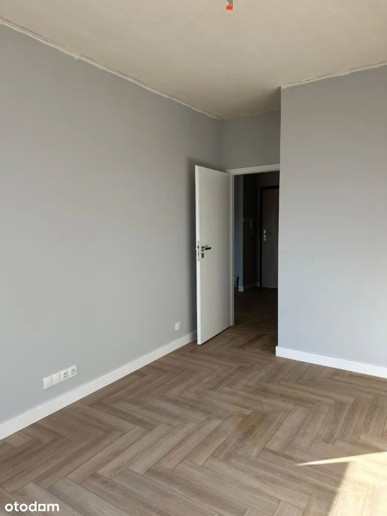 WYREMONTOWANE, Gotowe 2-pokojowe mieszkanie