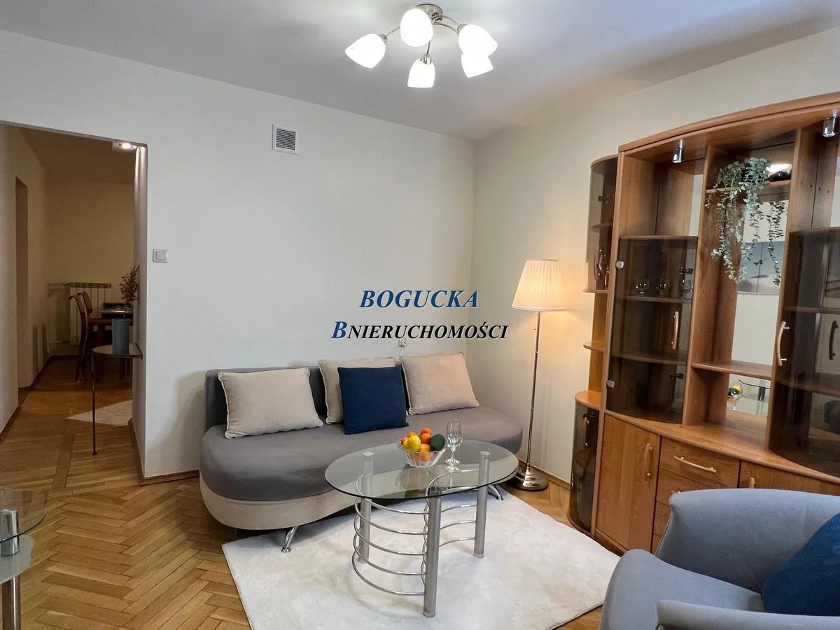 CENTRUM-PAŃSKA- 3pok-47m2--ŁADNE-MEBLE-3600 PLN 