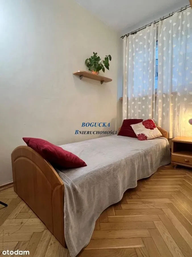 CENTRUM-PAŃSKA- 3pok-47m2--ŁADNE-MEBLE-3600 PLN 