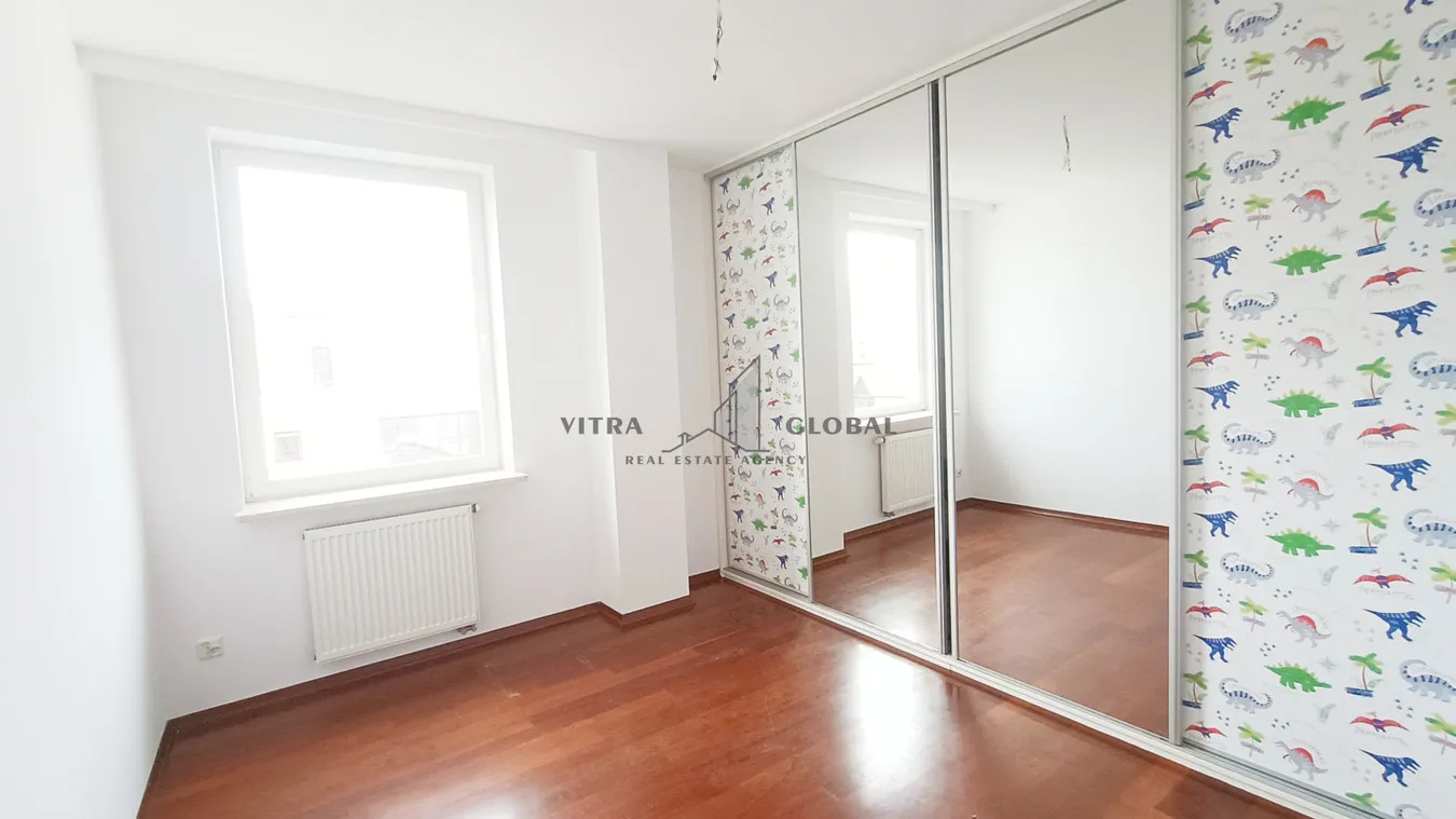 Przestronny apartament w bardzo dobrej lokalizacji 