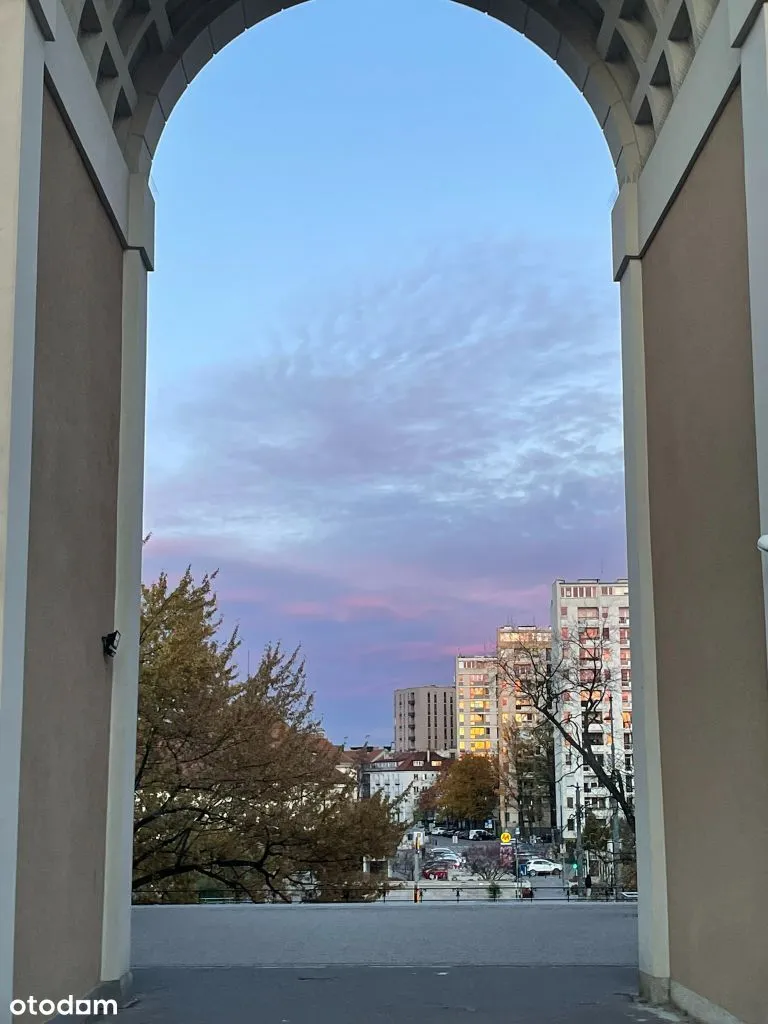 PIERWSZY najem, METRO, nad kinem MURANÓW, 2 pokoje