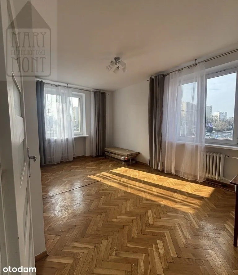 3 pokoje, duża kuchnia, balkon, metro St. Bielany