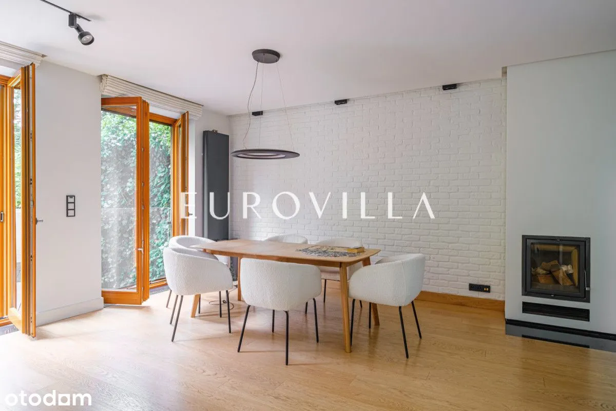 Sadyba W Stylu Modernistycznym