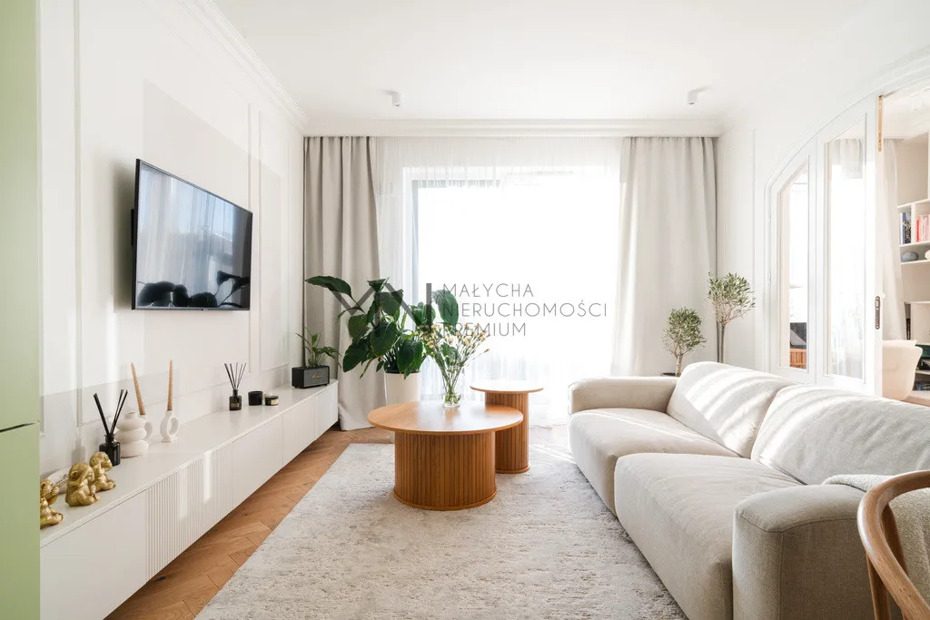 Stylowy, 4 pokojowy apartament na Woli 