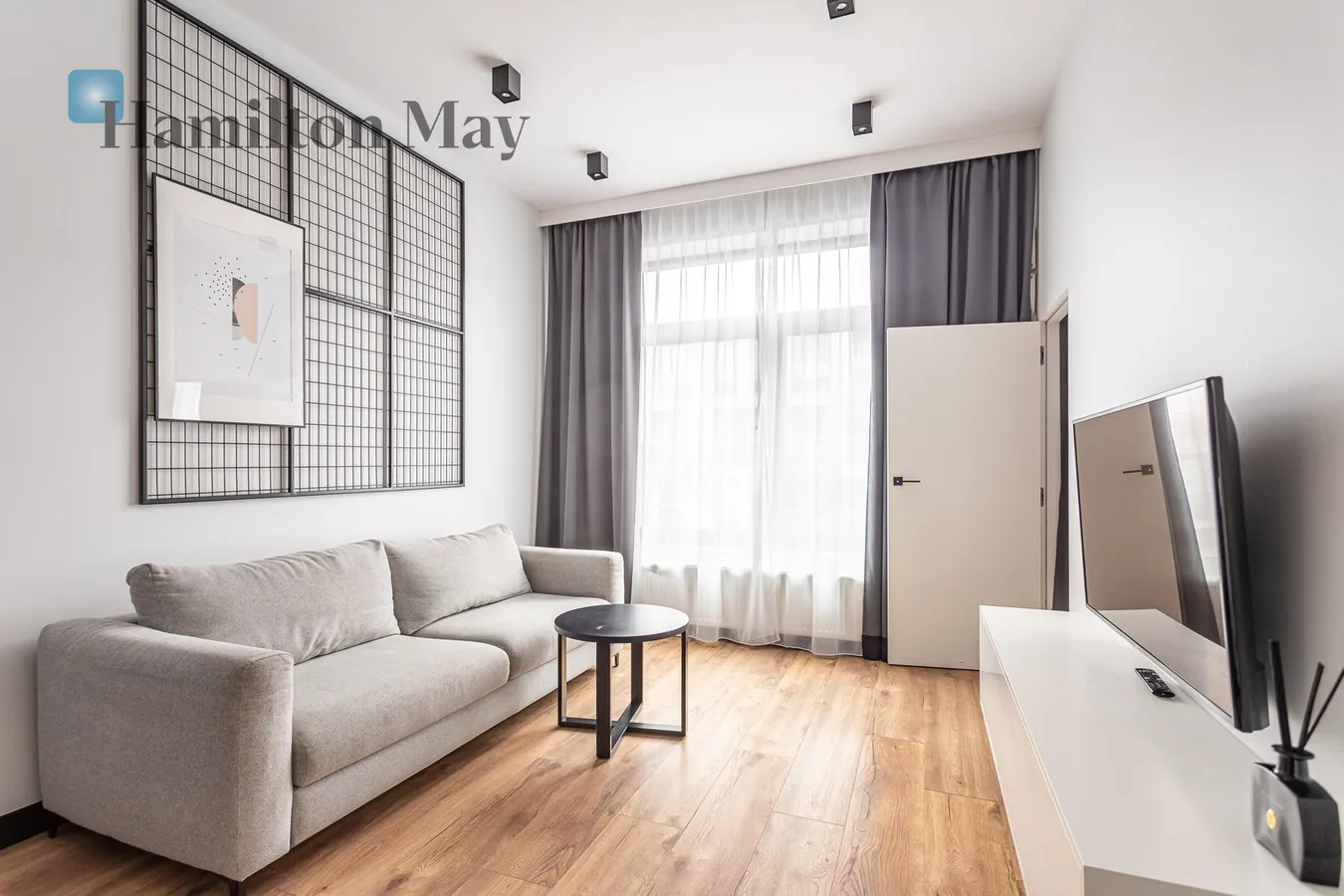 Stylowy apartament z klimatyzacją na Powiślu 