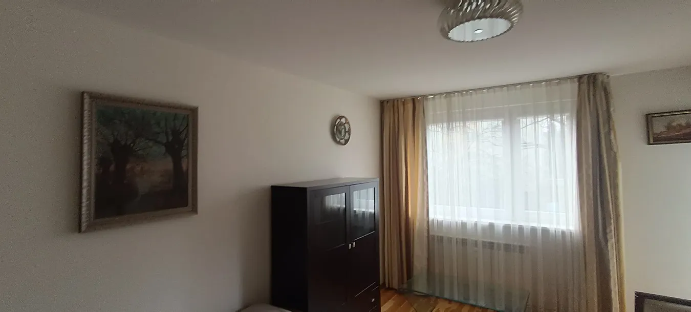 Atrakcyjne mieszkanie Szklanych Domów 