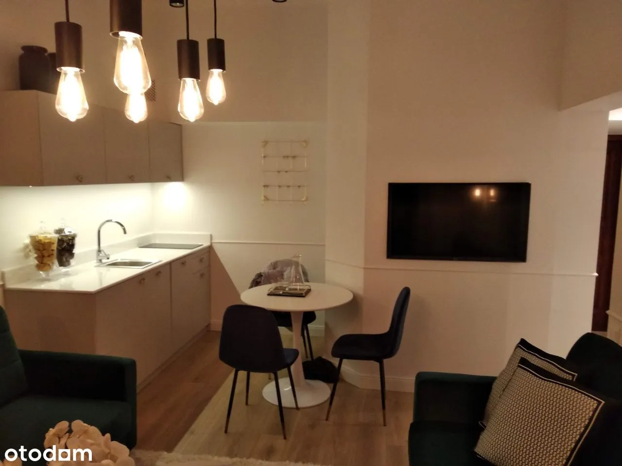 Apartament w Kamienicy Bezpośrednio Mokotowska