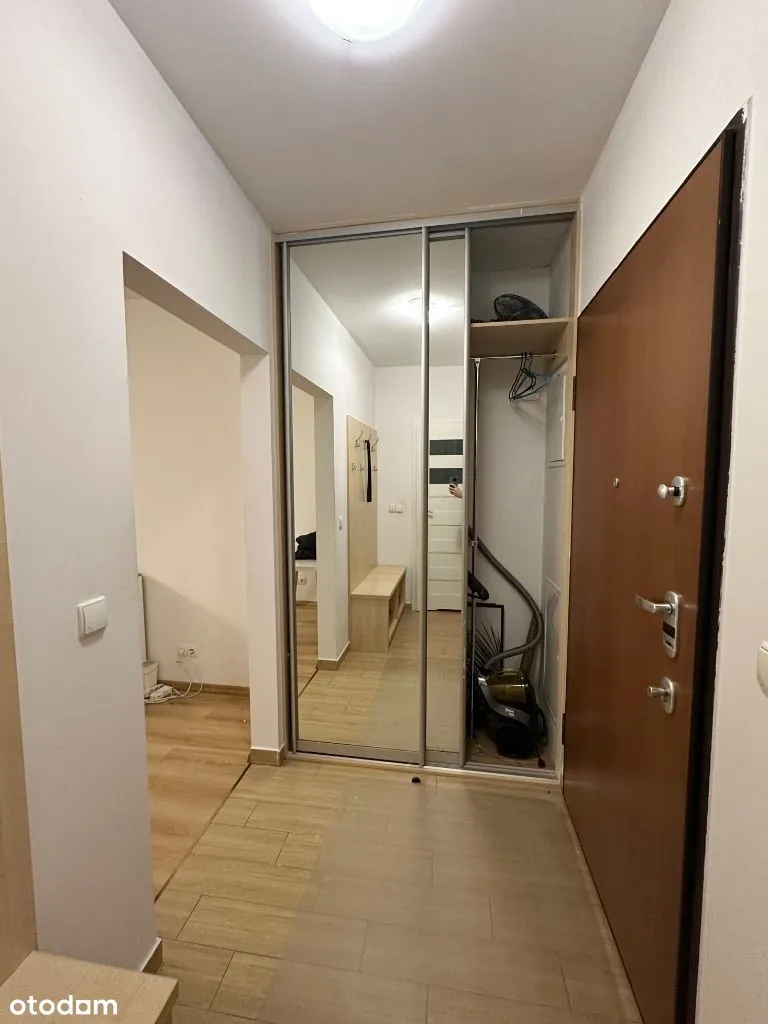 35m2 | Salon i kuchnia | 400m do metra Imielin