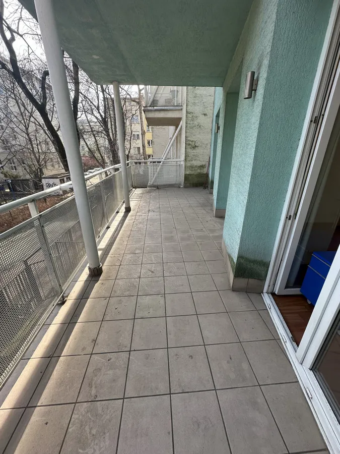 Piękny apartament z dwoma tarasami w Śródmieściu Warszawy 