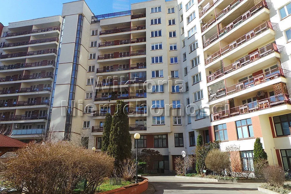 Apartament z dużym balkonem idealnie cichy 