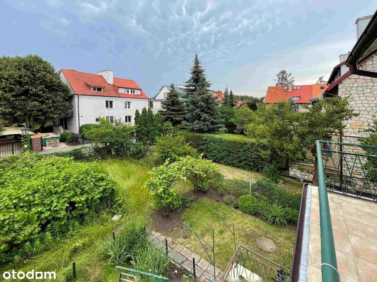 Sadyba, cisza i spokój, duży balkon i ogród