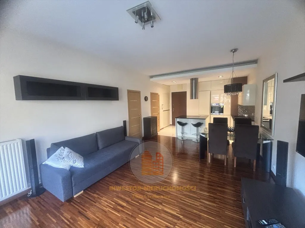 Słoneczny apartament, 2 pokoje + ogródek i garaż 