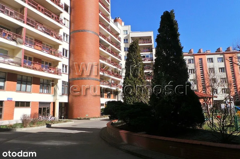 Apartament na Dzikiej z dużym balkonem