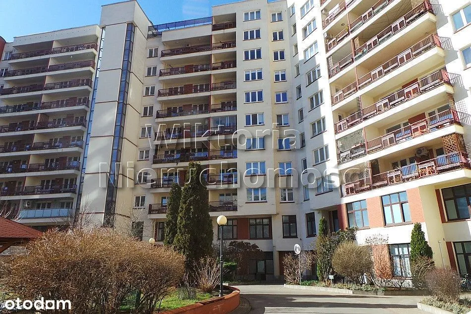 Apartament na Dzikiej z dużym balkonem