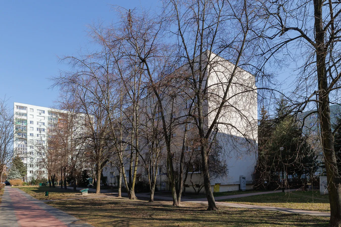 Przestronne 2/3 pokoje w cichej części Ursynowa 