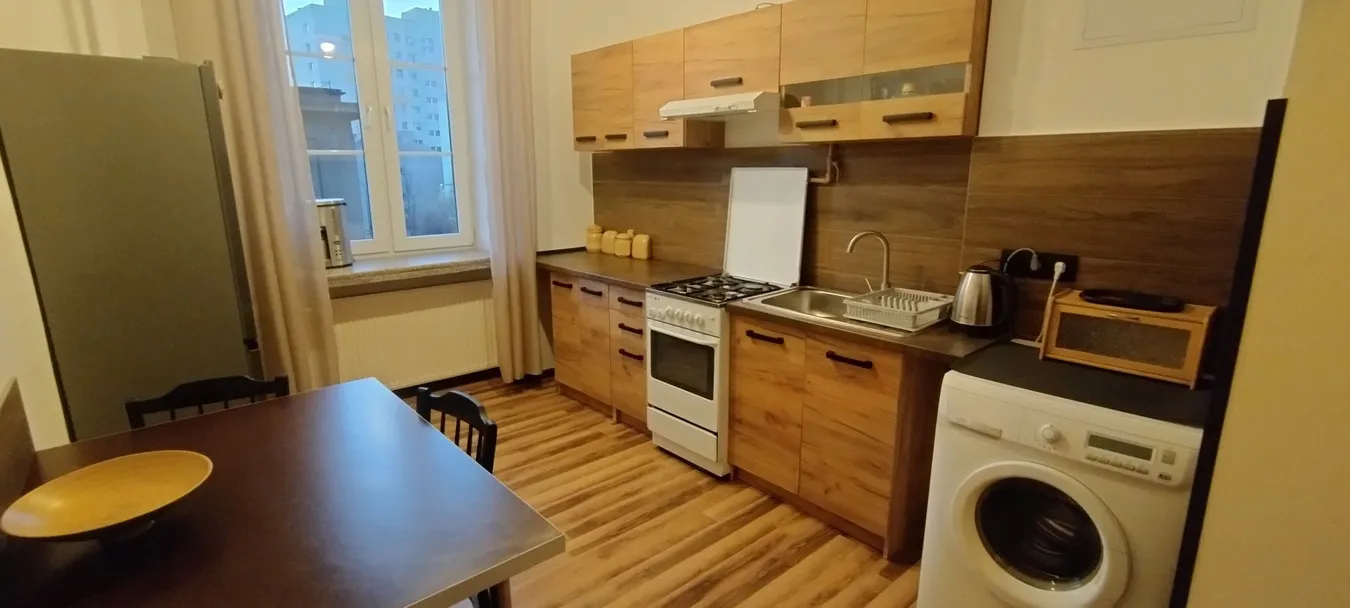 3700zl już z czynszem 2 pokojowe, balkon ,ochota 