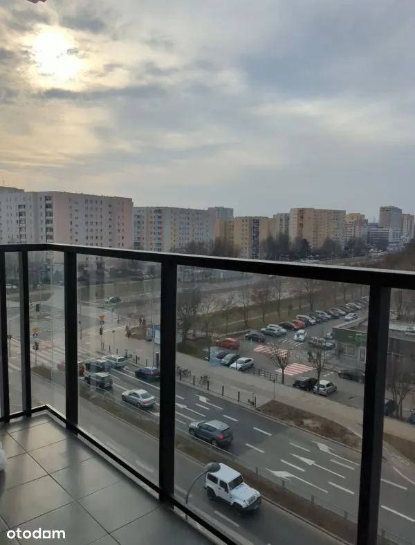 Nowoczesne mieszkanie z balkonem i garażem. Gocław