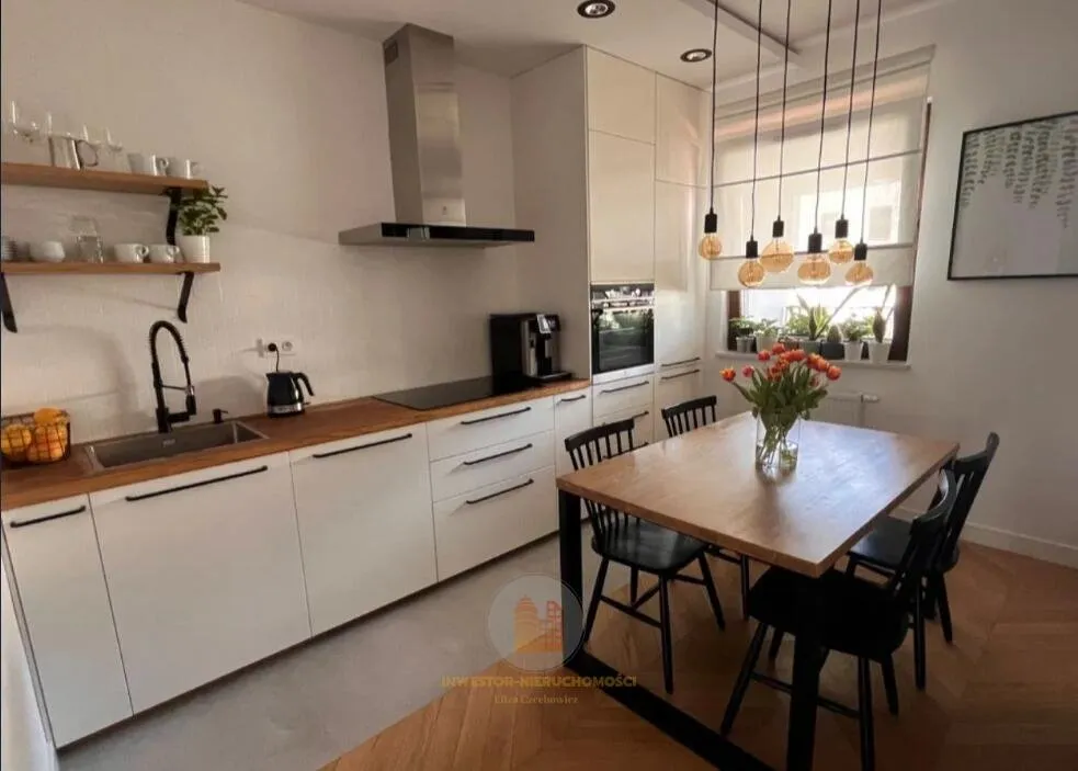 Dwustronny apartament 2pokoje+2 loggie, garaż 