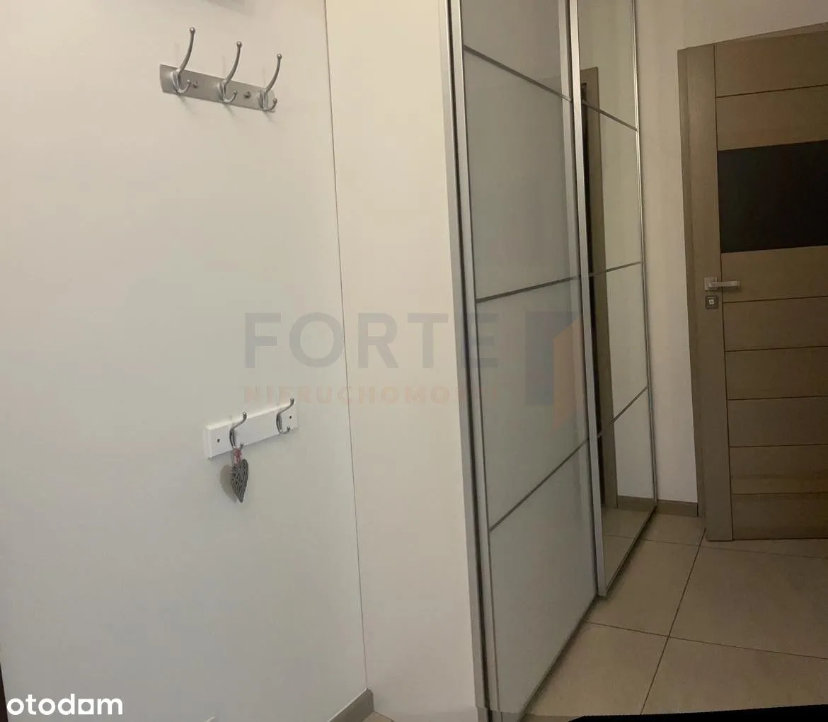 2- Pokoje, Balkon, Miejsce Garażowe, Komórka