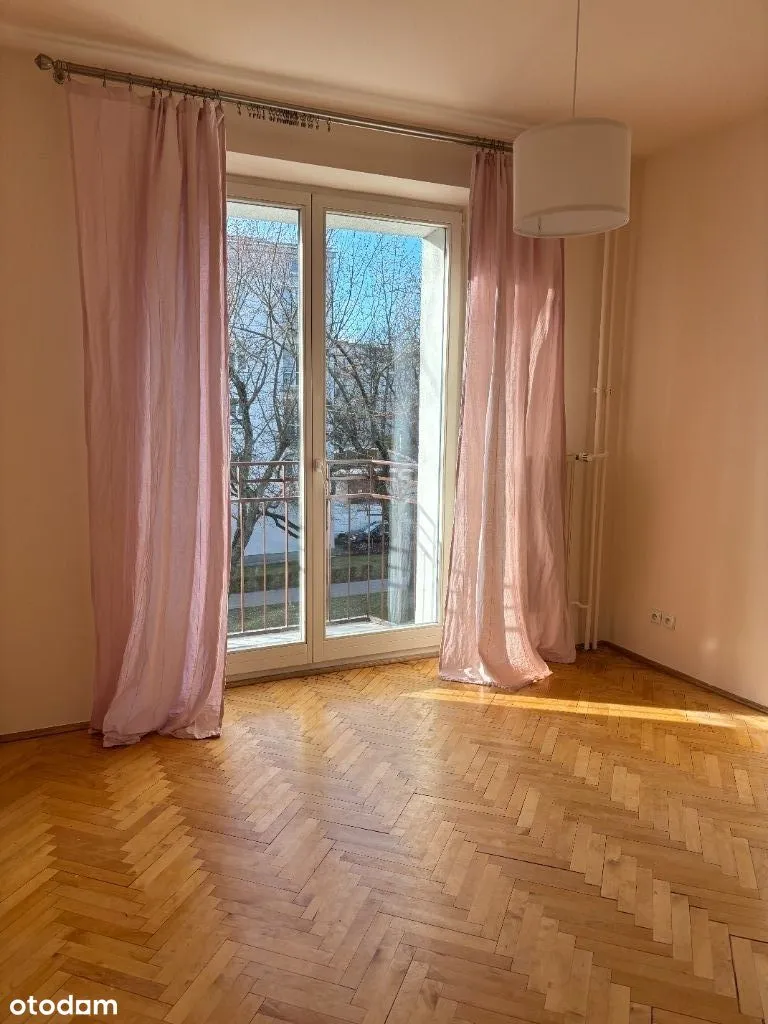 Klimatyczne mieszkanie na Ochocie!