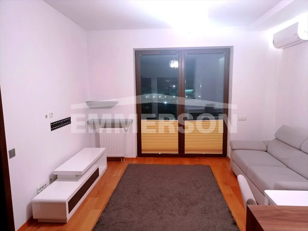 Wynajmę mieszkanie dwupokojowe: Warszawa Praga-Południe Gocław , 40 m2, 3300 PLN, 2 pokoje - Domiporta.pl