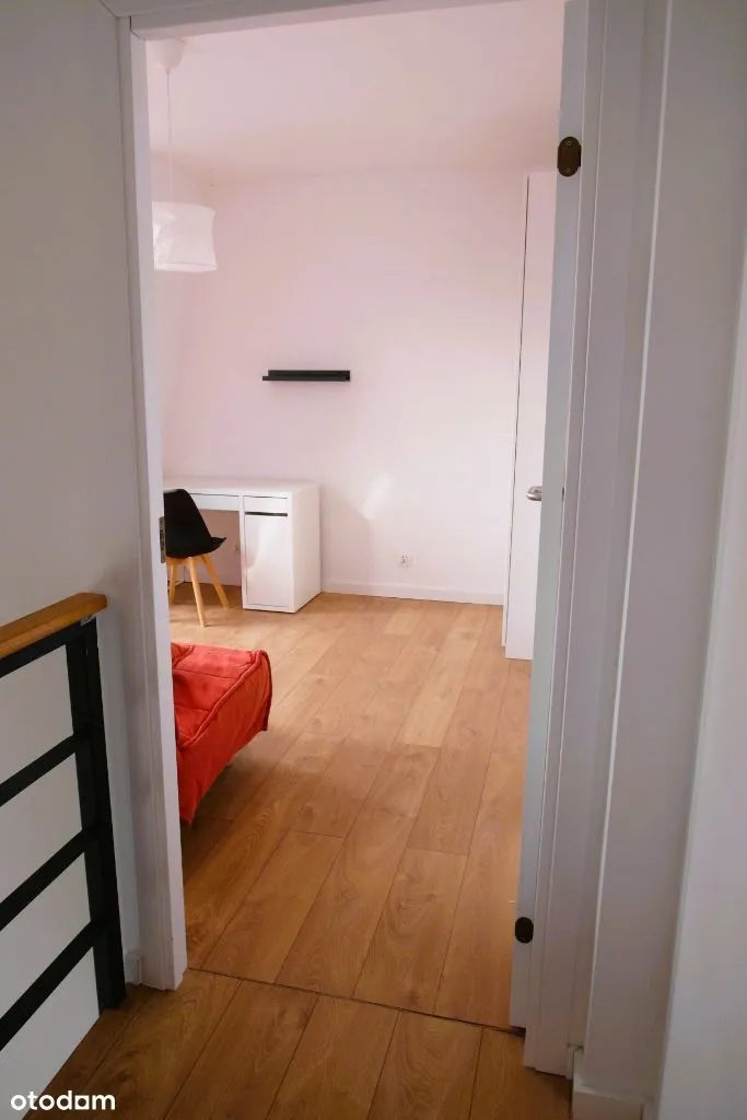 Mieszkanie dwupiętrowe 128m2, 5 pok.,garaż, taras.