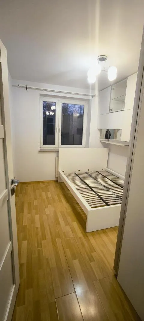 Wynajmę mieszkanie dwupokojowe: Warszawa Włochy , ulica Zapustna, 46 m2, 2800 PLN, 2 pokoje - Domiporta.pl