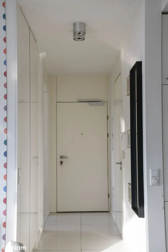 Metro Świętokrzyska, 2 pokoje w Atelier Residence