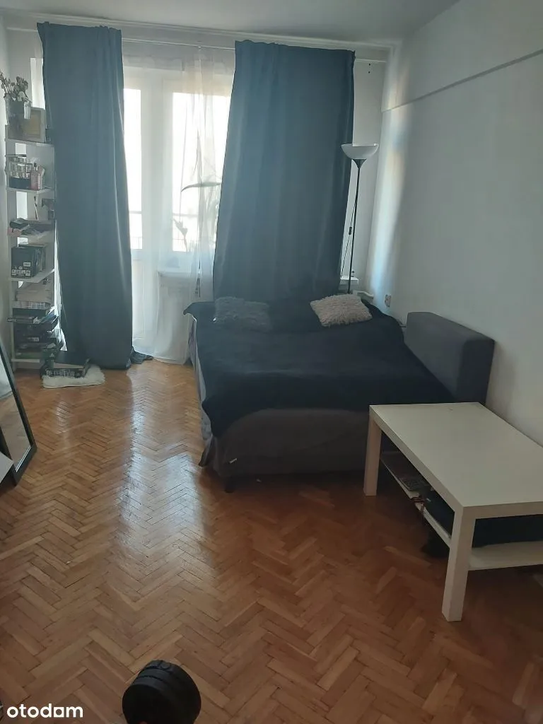 Bezpośrednio, Kawalerka ul. Chmielna 122