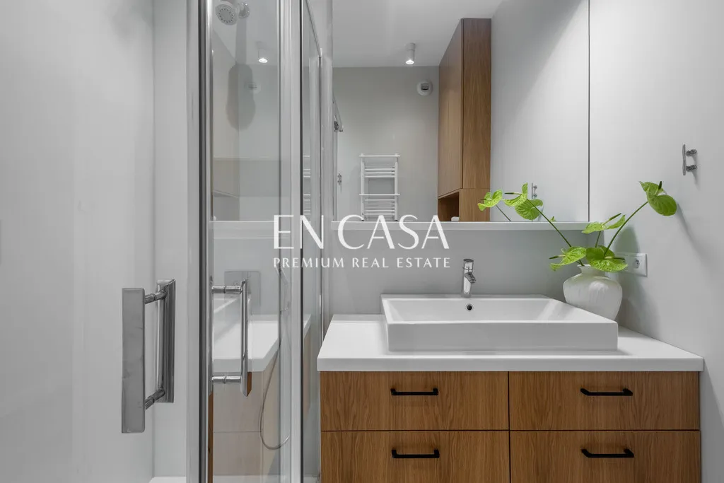 3 pokoje z tarasem 36m² na Woli 