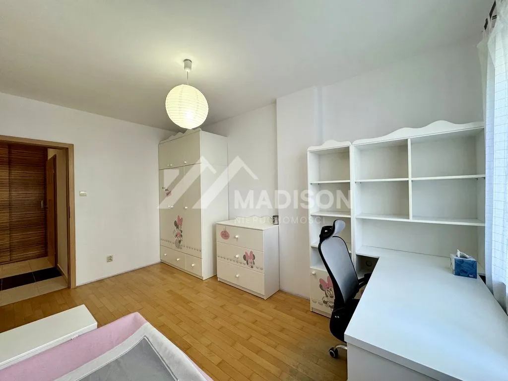 54m2 