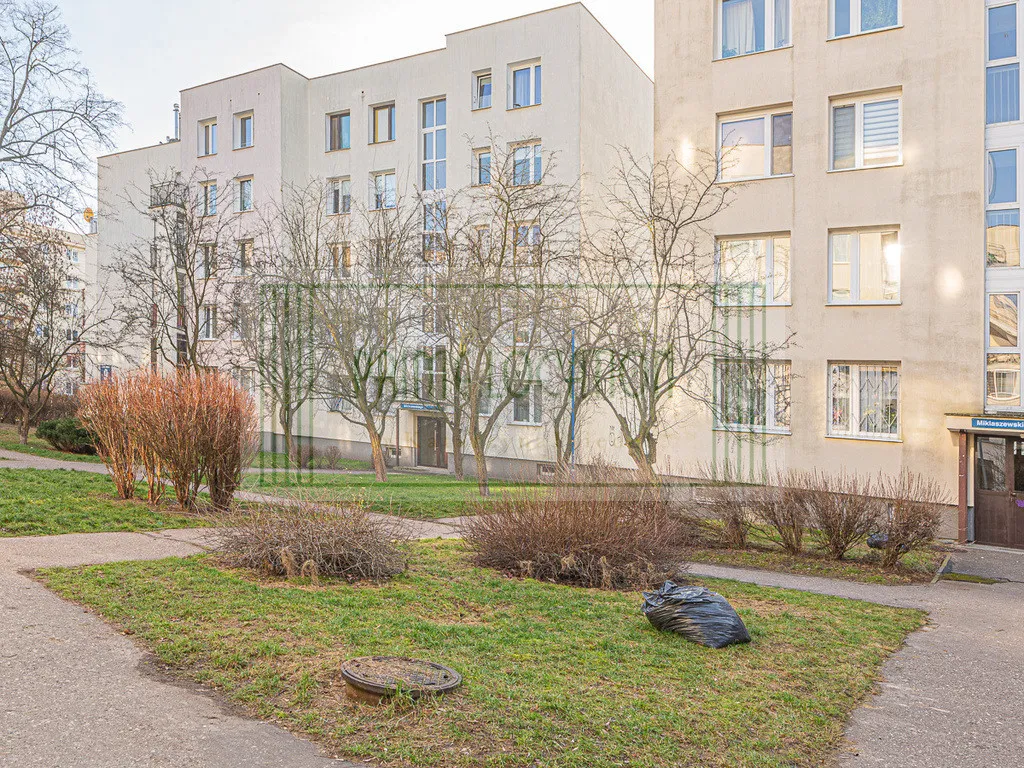 2 pokoje + kuchnia oddzielnie / loggia / jasne 