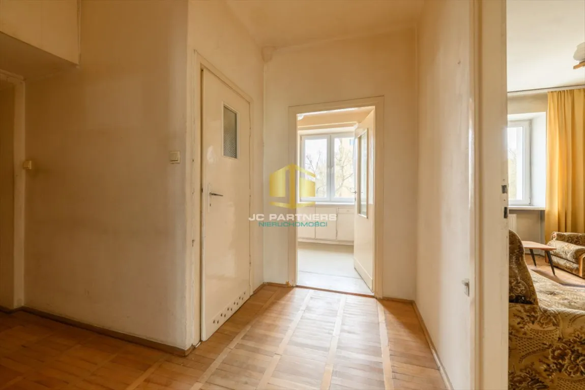 metro *loggia* odnowiona kamienica z windą* 52m2* 