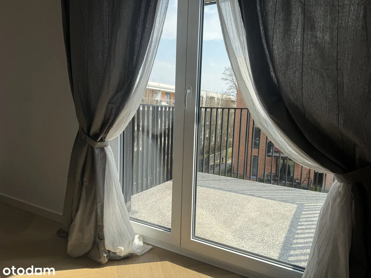 Nowe 2 Pokoje Z Balkonem, 2 Miejsca Garażowe